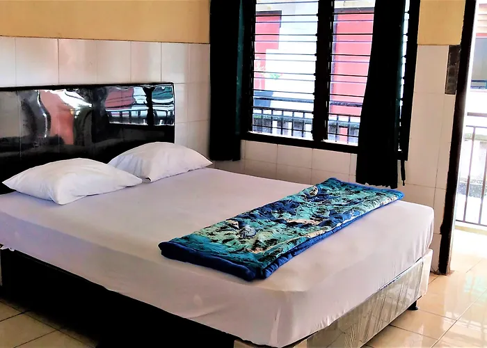 Darmadi Hotel *